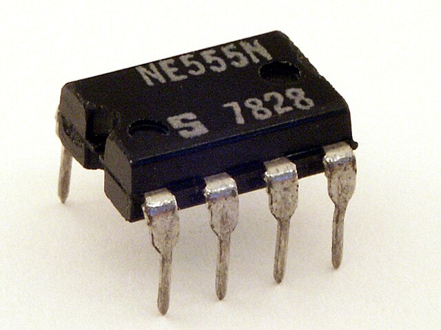 555 Timer IC NE555 LM555 Timer IC
