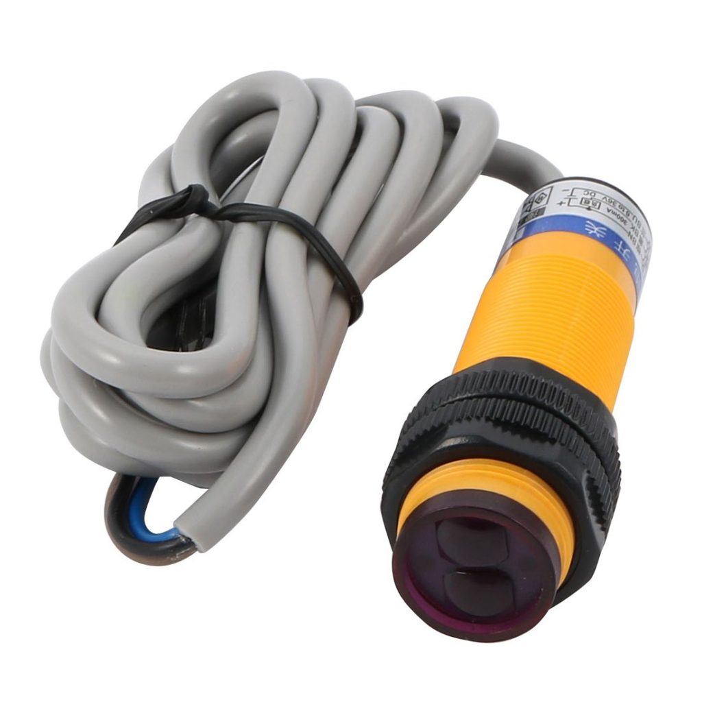 Omron DC 3 Wire DS10C4 10cm Infrared Ray Photoelectric Switch Sensor