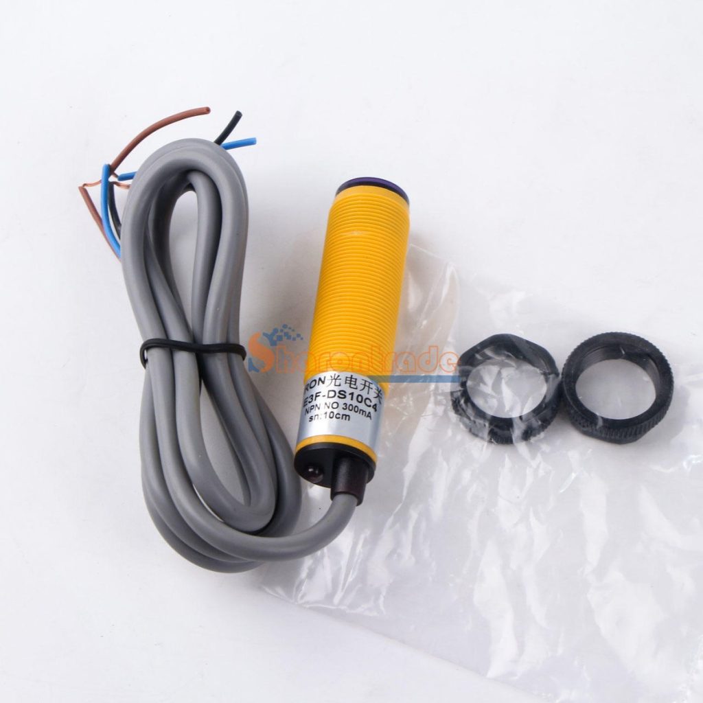 Omron DC 3 Wire DS10C4 10cm Infrared Ray Photoelectric Switch Sensor